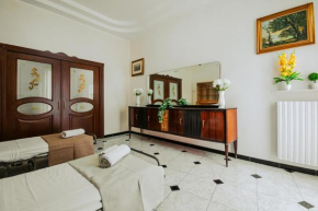 Regina's Apartment Napoli